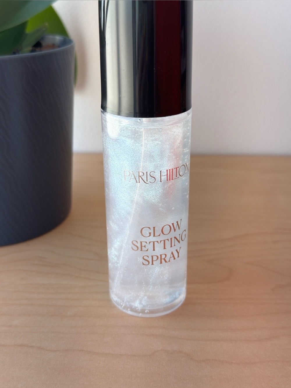 NEW Paris Hilton Glow Setting Spray Iridescent White Shimmer